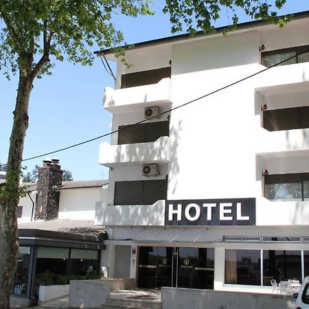 Hotel Chale Paredes Exterior photo